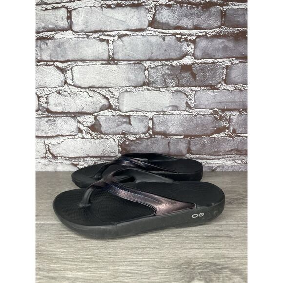 OOFOS OOlala Purple Metallic Recovery Flip Flop Sandals Women’s Sz 7.5M US/38EU - Picture 13 of 16